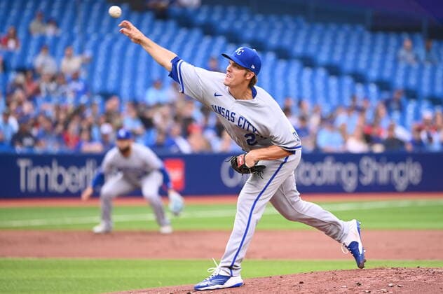 July 15, 2022, Toronto, ON, Canada: Kansas City Royals starting pitcher Zack Greinke throws to a Toronto Blue Jays batter in the first inning of American League baseball action in Toronto, Friday, July 15, 2022. Zack Greinke  - ZUMAc35_ 20220715_zaf_c35_118 Copyright: xJonxBlackerx