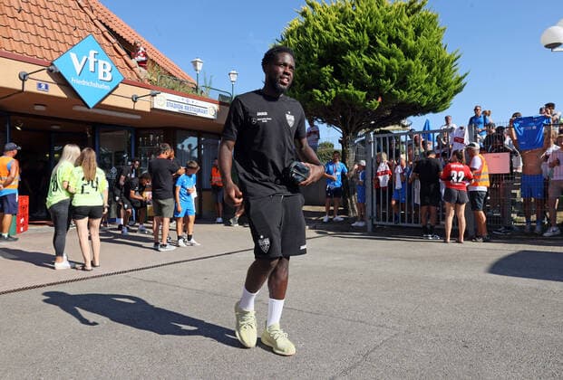16.07.22 Brentford FC - VfB Stuttgart Deutschland, Friedrichshafen, 16.07.2022, Fussball, Bundesliga, Testspiel, Brentford FC - VfB Stuttgart: Orel Mangala (VfB Stuttgart).