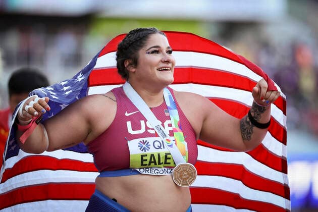 Bilder des Jahres 2022, Sport 07 Juli Sport Bilder des Tages World Athletics Championships Oregon 22; United States of America, 16.07.2022 Weltmeisterin im Kugelstossen, Chase EALEY (USA) am 16.07.22 im Hayward Field in Eugene an Tag 2 der World Athletics Championships Oregon22. *** World Athletics Championships Oregon 22 United States of America, 16 07 2022 World champion shot putter, Chase EALEY USA on 16 07 22 at Hayward Field in Eugene on Day 2 of the World Athletics Championships Oregon22. Copyright: xBEAUTIFULxSPORTS AxelxKohringx