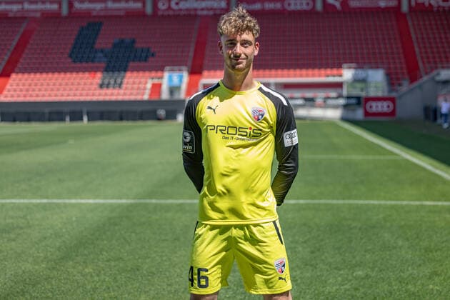 Torwart Maurice Dehler (46, FCI) ; FC Ingolstadt 04; 3.Liga, Porträttermin 2022 2023, 3. Liga - FC Ingolstadt 04 Saison 2022 2023