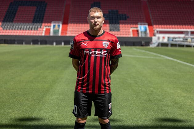 Max Dittgen (10, FCI) ; FC Ingolstadt 04; 3.Liga, Porträttermin 2022 2023, 3. Liga - FC Ingolstadt 04 Saison 2022 2023