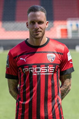 Patrick Schmidt (9, FCI) ; FC Ingolstadt 04; 3.Liga, Porträttermin 2022 2023, 3. Liga - FC Ingolstadt 04 Saison 2022 2023
