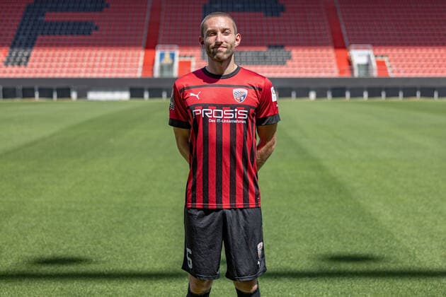 Rico Preißinger (6, FCI) ; FC Ingolstadt 04; 3.Liga, Porträttermin 2022 2023, 3. Liga - FC Ingolstadt 04 Saison 2022 2023