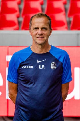 Uwe Vetter Physiotherapeut SC Freiburg, 1.Bundesliga, Portraittermin 2022 2022, 20.07.2022 DFB DFL REGULATIONS PROHIBIT ANY USE OF PHOTOGRAPHS AS IMAGE SEQUENCES AND OR QUASI-VIDEO SC Freiburg, 1.Bundesliga, Portraittermin 2022 2023, 20.07.2022 Freiburg Copyright: xEibner-Pressefoto RogerxBuerkex EP_EER