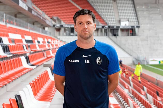 Co Trainer Florian Bruns SC Freiburg, 1.Bundesliga, Portraittermin 2022 2022, 20.07.2022 DFB DFL REGULATIONS PROHIBIT ANY USE OF PHOTOGRAPHS AS IMAGE SEQUENCES AND OR QUASI-VIDEO SC Freiburg, 1.Bundesliga, Portraittermin 2022 2023, 20.07.2022 Freiburg Copyright: xEibner-Pressefoto RogerxBuerkex EP_EER