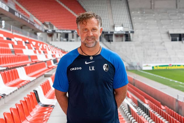Co Trainer Lars Vossler SC Freiburg, 1.Bundesliga, Portraittermin 2022 2022, 20.07.2022 DFB DFL REGULATIONS PROHIBIT ANY USE OF PHOTOGRAPHS AS IMAGE SEQUENCES AND OR QUASI-VIDEO SC Freiburg, 1.Bundesliga, Portraittermin 2022 2023, 20.07.2022 Freiburg Copyright: xEibner-Pressefoto RogerxBuerkex EP_EER