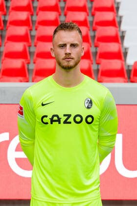 Mark Flekken (SC Freiburg, 26) SC Freiburg, 1.Bundesliga, Portraittermin 2022 2022, 20.07.2022 DFB DFL REGULATIONS PROHIBIT ANY USE OF PHOTOGRAPHS AS IMAGE SEQUENCES AND OR QUASI-VIDEO SC Freiburg, 1.Bundesliga, Portraittermin 2022 2023, 20.07.2022 Freiburg Copyright: xEibner-Pressefoto RogerxBuerkex EP_EER