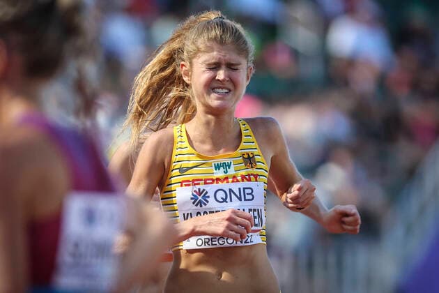 Bilder des Jahres 2022, Sport 07 Juli Sport Themen der Woche KW29 Sport Bilder des Tages World Athletics Championships Oregon 22; United States of America, 20.07.2022 Sie kaempfte beim 5000m-Vorlauf: Konstanze Klosterhalfen (GER TSV Bayer 04 Leverkusen 5000m 10000m) am 20.07.22 im Hayward Field in Eugene an Tag 6 der World Athletics Championships Oregon22. *** World Athletics Championships Oregon 22 United States of America, 20 07 2022 She competed in the 5000m preliminary Konstanze Klosterhalfen GER TSV Bayer 04 Leverkusen 5000m 10000m on 20 07 22 at Hayward Field in Eugene on Day 6 of the World Athletics Championships Oregon22 Copyright: xBEAUTIFULxSPORTS AxelxKohringx