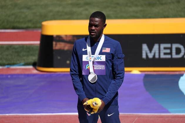 Mandatory Credit: Photo by Amanda Loman Shutterstock (13037095u) Silver medalist Rai Benjamin, of the United States, during the medal ceremony for the men s 400-meter hurdles 2022 World Athletics Championships, Day Six Hayward Field, Eugene, Oregon, USA - 20 Jul 2022 2022 World Athletics Championships, Day Six Hayward Field, Eugene, Oregon, USA - 20 Jul 2022  Copyright: xAmandaxLoman Shutterstockx 13037095u
