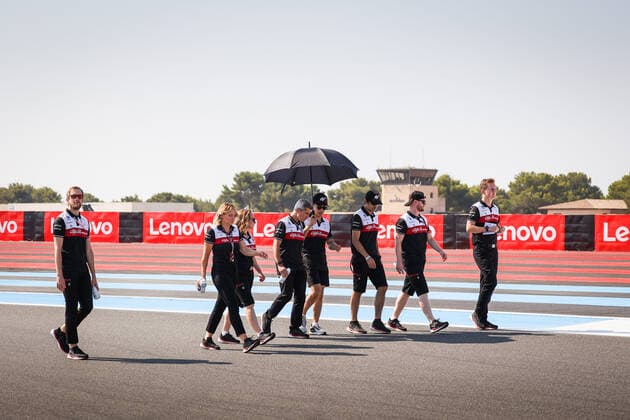 ZHOU Guanyu (chi), Alfa Romeo F1 Team ORLEN C42, portrait trackwalk during the Formula 1 Lenovo Grand Prix de France, French Grand Prix 2022, 12th round of the 2022 FIA Formula One World Championship, WM, Weltmeisterschaft from July 22 to 24, 2022 on the Circuit Paul Ricard, in Le Castellet, France - F1 - FRENCH GRAND PRIX 2022 DPPI Panoramic  00122028_AV6_8612