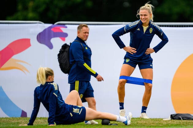 Sport Bilder des Tages 220721 Fridolina Rolfö of the Swedish women s national football team ahead of training session during the UEFA Women s Euro 2022 Championship on July 21, 2022 in Chester. Photo: Ludvig Thunman BILDBYRAN kod LT LT0384 fotboll football soccer fotball fotbolls-em europamästerskap em uefa womens euro träning practice training sverige sweden dam bbeng Copyright: LUDVIGxTHUNMAN BB220721LT032