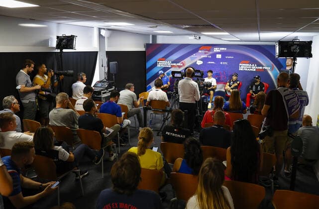 ALONSO Fernando (spa), Alpine F1 Team, SCHUMACHER Mick (ger), Haas F1 Team, GASLY Pierre (fra), Scuderia AlphaTauri, PEREZ Sergio (mex), Red Bull Racing and HAMILTON Lewis (gbr), Mercedes AMG F1 Team, portrait during the press conference, PK, Pressekonferenz prior to the Formula 1 Lenovo Grand Prix de France, French Grand Prix 2022, 12th round of the 2022 FIA Formula One World Championship, WM, Weltmeisterschaft from July 22 to 24, 2022 on the Circuit Paul Ricard, in Le Castellet, France - F1 - FRENCH GRAND PRIX 2022 DPPI Panoramic _V2_4284