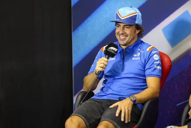 ALONSO Fernando (spa), Alpine F1 Team, portrait during the press conference, PK, Pressekonferenz prior to the Formula 1 Lenovo Grand Prix de France, French Grand Prix 2022, 12th round of the 2022 FIA Formula One World Championship, WM, Weltmeisterschaft from July 22 to 24, 2022 on the Circuit Paul Ricard, in Le Castellet, France - F1 - FRENCH GRAND PRIX 2022 DPPI Panoramic AV6_9825