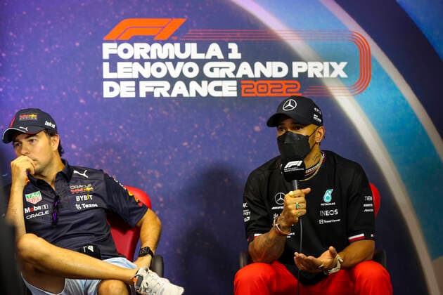11 Sergio Perez (MEX, Oracle Red Bull Racing), 44 Lewis Hamilton (GBR, Mercedes-AMG Petronas F1 Team), F1 Grand Prix of France at Circuit Paul Ricard on July 21, 2022 in Le Castellet, France. (Photo by HOCH ZWEI) Le Castellet France