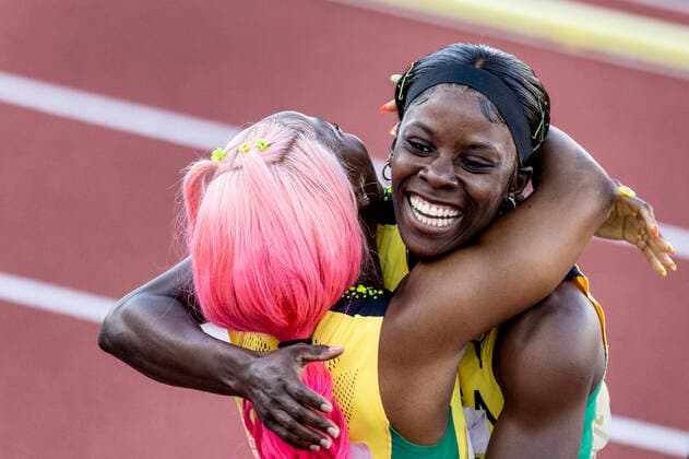 EUGENE 20220721 Shericka Jackson fran Jamaica tar guld pa 200m under friidrotts-VM pa Hayward Field i Eugene, USA. Foto Christine Olsson TT kod 10430