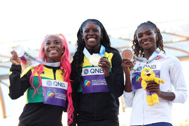 (L-R) Shelly-Ann Fraser-Pryce, Shericka Jackson (JAM), Dina Asher-Smith (GBR), JULY 21, 2022 - Athletics : IAAF World Championships Oregon 2022 Women s 200m Award ceremony at Hayward Field, Eugene, Oregon, USA.  (194087707)