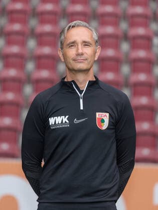 Dr. Karsten Bogner; Mannschaftsarzt; FC Augsburg; 1. BL, Porträttermin 2022 2023,