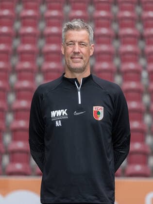 Niklas Albers; Physiotherapeut; FC Augsburg; 1. BL, Porträttermin 2022 2023,
