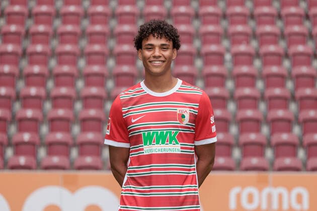 Henri Koudossou; FC Augsburg; 1. BL, Porträttermin 2022 2023,
