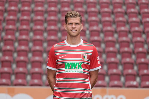 Florian Niederlechner; FC Augsburg; 1. BL, Porträttermin 2022 2023,