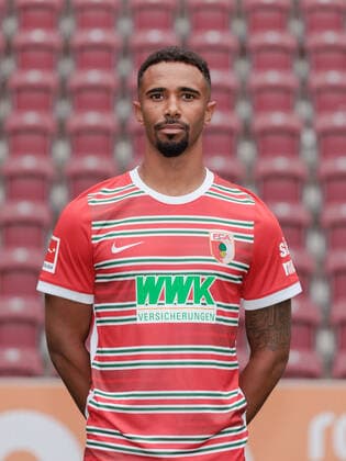 Noah Sarenren Bazee; FC Augsburg; 1. BL, Porträttermin 2022 2023,