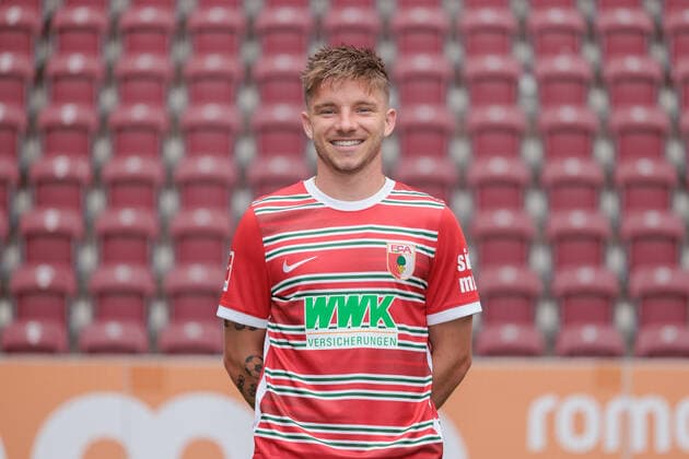 Mads Pedersen; FC Augsburg; 1. BL, Porträttermin 2022 2023,