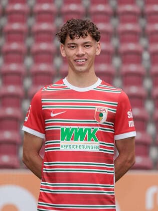 Aaron Zehnter; FC Augsburg; 1. BL, Porträttermin 2022 2023,