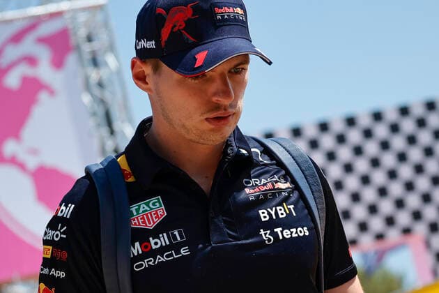 VERSTAPPEN Max (ned), Red Bull Racing RB18, portrait during the Formula 1 Lenovo Grand Prix de France, French Grand Prix 2022, 12th round of the 2022 FIA Formula One World Championship, WM, Weltmeisterschaft from July 22 to 24, 2022 on the Circuit Paul Ricard, in Le Castellet, France - F1 - FRENCH GRAND PRIX 2022 DPPI Panoramic  0012202800327