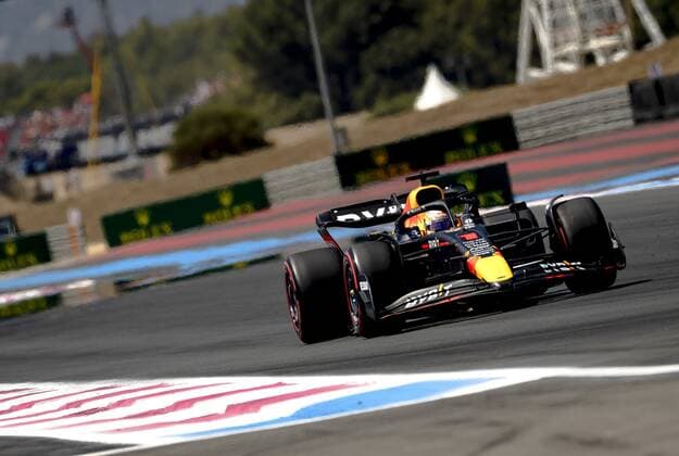 LE CASTELLET - Max Verstappen (Oracle Red Bull Racing) in action during practice 1 leading up to the F1 Grand Prix of France at Circuit Paul Ricard on July 21, 2022 in Le Castellet, France. REMKO DE WAAL F1 Grand Prix of France - Practice 2022 xVIxANPxSportx xxANPxIVx