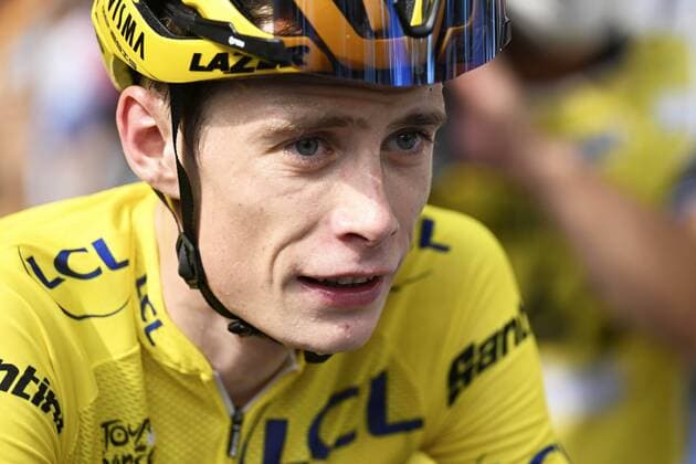 CAHORS, FRANCE - JULY 22 : Vingegaard Jonas (DEN) of Team Jumbo-Visma during stage 19 of the 109th edition of the 2022 Tour de France cycling race, a stage of 189 kms with start in Castelnau-Magnoac and finish in Cahors on July 22, 2022 in Cahors, France, 22 07 2022 ( Motordriver Kenny Verfaillie - Tour de France 2022 - Stage 19 PhotoNews Panoramic 
