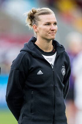 UEFA WOMEN’S EURO ENGLAND 2022: Deutschland - Oesterreich; 21.07.2022 Alexandra Popp (Deutschland, 11) UEFA WOMEN’S EURO ENGLAND 2022: Deutschland - Oesterreich; Brentford Community Stadium, London, 21.07.2022 Copyright: xBEAUTIFULxSPORTS Wunderlx