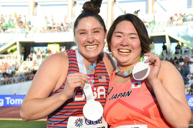 WM 2022 Oregon , Eugene USA, World Athletics, Leichtathletik, athletics, Track and Field, World athletics Championships 2022Oregon Leichtathletik WM 2022 Oregon 15-.07-24..07..2022, Hayward field Eugene, Oregon, Speerwurf Frauen Finale , Kara Winger, Haruka Kitaguchi Japan