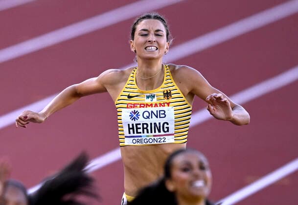 Sport Themen der Woche KW29 Sport Bilder des Tages HERING Christina Team GER Semifinale 800m der Frauen am 22.07. 2022 in Eugene Oregon USA *** HERING Christina Team GER Semifinals Women 800m on 22 07 2022 in Eugene Oregon USA Copyright: xLacixPerenyix