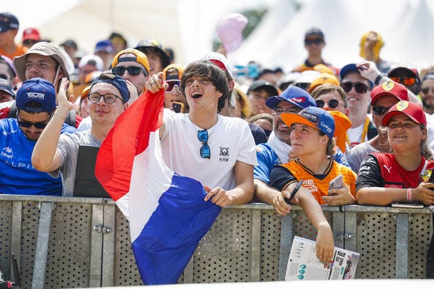 Fans, Fan Forum Pilotes F1 during the Formula 1 Lenovo Grand Prix de France, French Grand Prix 2022, 12th round of the 2022 FIA Formula One World Championship, WM, Weltmeisterschaft from July 22 to 24, 2022 on the Circuit Paul Ricard, in Le Castellet, France - F1 - FRENCH GRAND PRIX 2022 DPPI Panoramic  00122028__DEL5178.JPG_