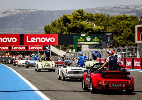 LE CASTELLET - Drivers during the drivers parade ahead of the F1 Grand Prix of France at Circuit Paul Ricard on July 24, 2022 in Le Castellet, France. REMKO DE WAAL F1 Grand Prix of France - Race 2022 xVIxANPxSportx xxANPxIVx