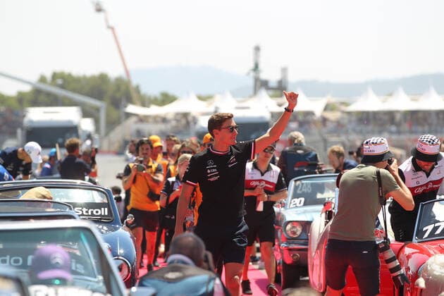jul 24 2022 Le Castellet, France - F1 2022 France GP - DRIVE PARADE - George Russell (GBR) Mercedes W13 E Performance  Copyright: xGinoxAllegritti AvensImagesx xipx xLivexMediax 0