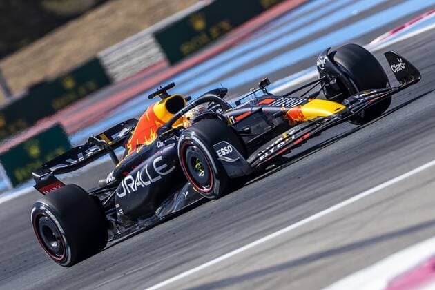 LE CASTELLET - Max Verstappen in his Red Bull during the F1 Grand Prix of France at Circuit Paul Ricard on July 24, 2022 in Le Castellet, France. REMKO DE WAAL F1 Grand Prix of France - Race 2022 xVIxANPxSportx xxANPxIVx