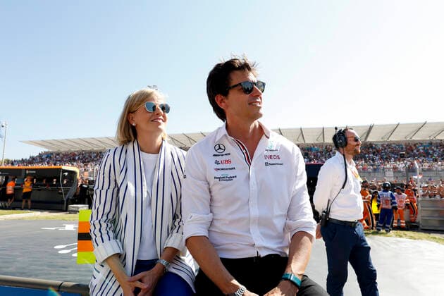 Toto Wolff (AUT, Mercedes-AMG Petronas F1 Team) and his wife Susie Wolff (GBR), F1 Grand Prix of France at Circuit Paul Ricard on July 24, 2022 in Le Castellet, France. (Photo by HOCH ZWEI) Le Castellet France