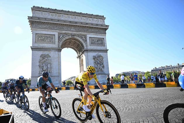 24-07-2022 Tour De France; Tappa 21 Paris - Paris; 2022, Jumbo - Visma; Vingegaard, Jonas; Paris - Arc De Triomphe; 