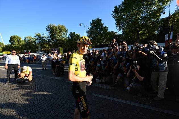 Danish Jonas Vingegaard of Jumbo-Visma wearing the yellow jersey of leader in the overall ranking pictured after stage 21, the final stage of the Tour de France cycling race, from Paris la Defense Arena to Paris Champs-Elysees, France, on Sunday 24 July 2022. This year s Tour de France takes place from 01 to 24 July 2022. - UK OUT POOLxVINCENTxKALUT  x37791920x