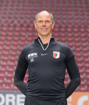 Dr. Jens-Ulrich Otto; Mannschaftsarzt; FC Augsburg; 1. BL, Porträttermin 2022 2023,