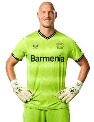 Niklas Lomb; Bayer 04 Leverkusen; 1.BL, Porträttermin 2022 2023,
