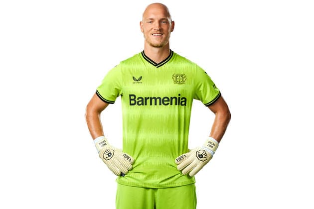 Niklas Lomb; Bayer 04 Leverkusen; 1.BL, Porträttermin 2022 2023,