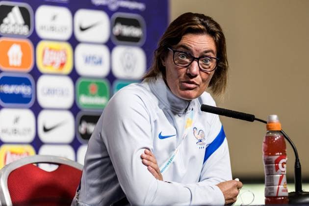 UEFA WOMEN’S EURO ENGLAND 2022: Pressekonferenz Frankreich; 26.07.2022 Corinne Diacre (Trainerin Frankreich) UEFA WOMEN’S EURO ENGLAND 2022: Pressekonferenz Frankreich; MK Stadium, Milton Keynes, 26.07.2022 Copyright: xBEAUTIFULxSPORTS Wunderlx