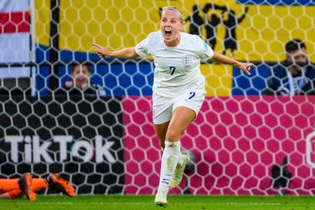 220726 Beth Mead of England celebrates after scoring 1-0 during the UEFA Women s Euro 2022 semifinal match between England and Sweden on July 26, 2022 in Sheffield. Photo: Ludvig Thunman BILDBYRAN kod LT LT0395 fotboll football soccer fotball fotbolls-em europamästerskap em uefa womens euro england sverige sweden dam bbeng landskamp jubel celebration Copyright: LUDVIGxTHUNMAN BB220726LT322