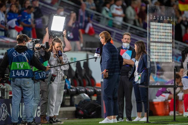 Headcoach of France Corinne Diacre after the UEFA EURO, EM, Europameisterschaft,Fussball 2022 Semi Final women s football match between Germany v France at Stadium MK in Milton Keynes, England. Germany won 2-1. FOOTBALL FEMININ : Allemagne Vs France - Euro 2022 - Demi Finale - 27 07 2022 SPP Panoramic 