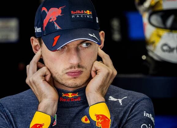 2022-07-29 13:49:23 BUDAPEST - Max Verstappen (Oracle Red Bull Racing) during the first practice session ahead of the F1 Hungarian Grand Prix at the Hungaroring Circuit. ANP REMKO DE WAAL netherlands out - belgium out Boedapest xVIxxIVx