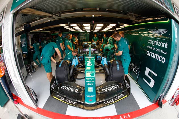 5 Sebastian Vettel (DEU, Aston Martin Aramco Cognizant F1 Team), F1 Grand Prix of Hungary at Hungaroring on July 29, 2022 in Budapest, Hungary. (Photo by HOCH ZWEI) Budapest Hungary