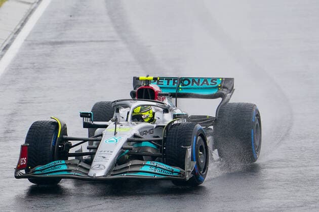 FORMULA 1 ARAMCO MAGYAR NAGYDIJ, 30 07 2022 Lewis Hamilton 44 (GBR), Mercedes AMG Petronas W13 in the rain during the FORMULA 1 ARAMCO MAGYAR NAGYDIJ at the Hungaroring, Mogyorod, Hungary on 30 July 2022 Editorial use only .everysecondmedia.com