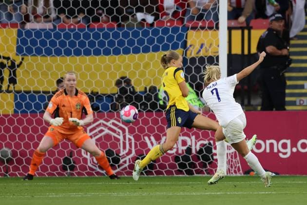 Sheffield, England, 26th July 2022. Beth Mead of England scores past Hedvig Lindahl of Sweden to give the side a 1-0 lead during the UEFA Women s European Championship, EM, Europameisterschaft 2022 match at Bramall Lane, Sheffield. Picture credit should read: Jonathan Moscrop Sportimage EDITORIAL USE ONLY. No use with unauthorised audio, video, data, fixture lists, club league logos or live services. Online in-match use limited to 120 images, no video emulation. No use in betting, games or single club league player publications. SPI-1769-0256